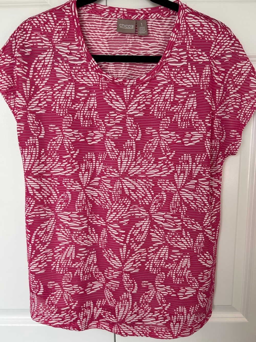 Chico's Fuchsia and White Short Sleeve Top